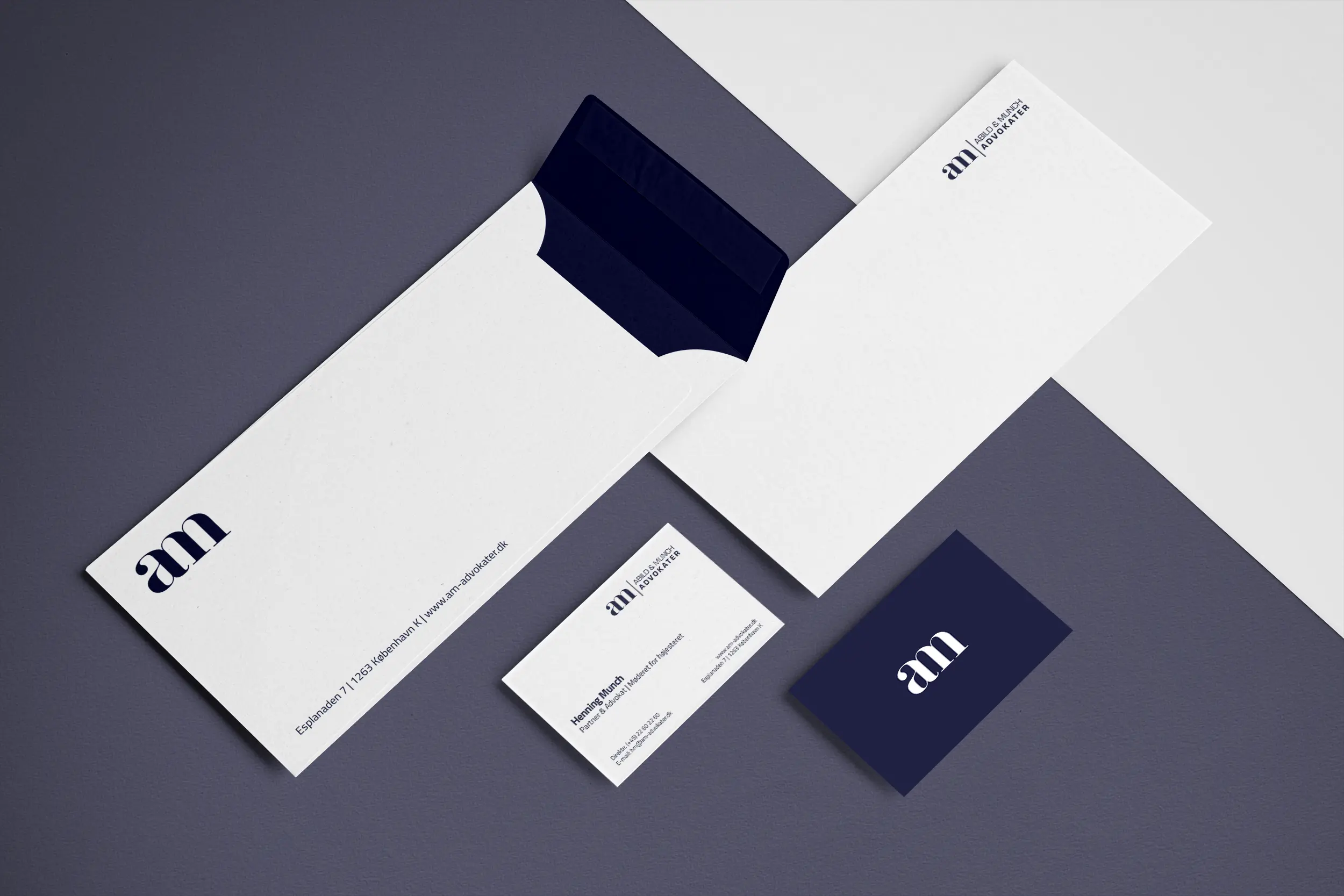 Eksempel på visuel identitet og brevlinje