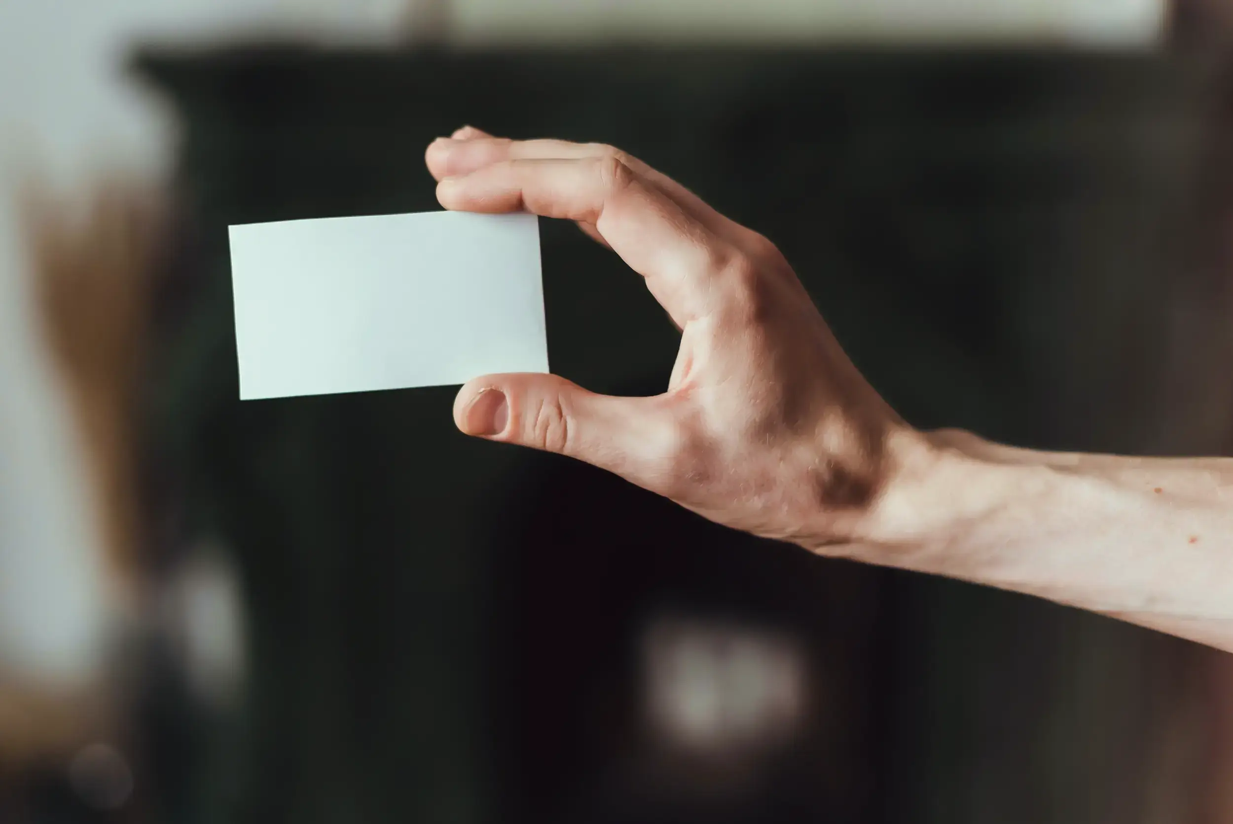 Featured image for “Skal virksomheder stadig bruge visitkort?”